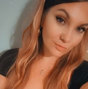 Meet your Posher, Ashleigh